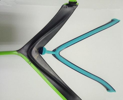 170 Tonnen vertikale doppelfarbige Spritzgießmaschine für Flip Flop-Gürtel