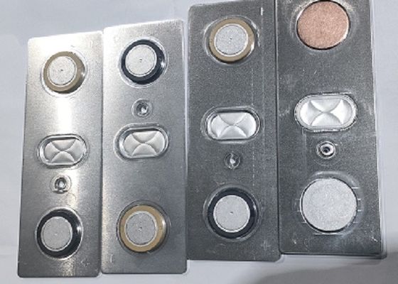 120 Tonnen vertikale doppelfarbige Spritzgießmaschine für neue Energiebatterie