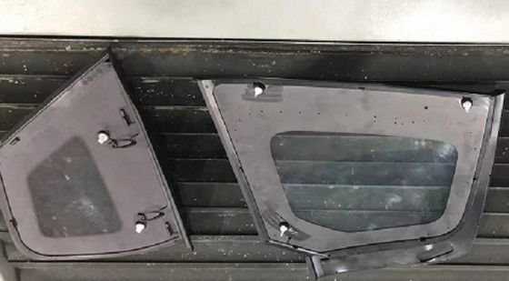 85 Tonnen vertikale Einfachschiebe Spritzgießmaschine für Fahrzeugdreiecksglas