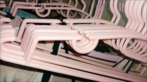 Dauerhafte 55 Tonnen vertikale Einschleuderspritzgießmaschine für Kunststoffhänger