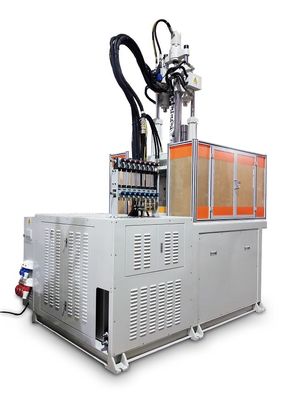 Hochwirksame 120 Tonnen Autozubehör Rotations-Vertikalspritzgießmaschine