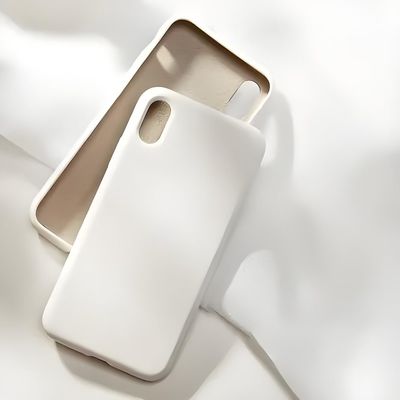 Vertikale Spritzgießmaschine zur Herstellung von Telefonhüllen