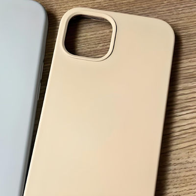 Vertikale Spritzgießmaschine zur Herstellung von Telefonhüllen