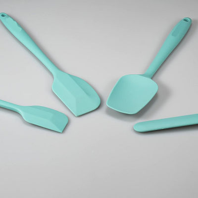 85 Tonnen Doppelschieber LSR Vertikal Spritzgießmaschine Silikonspatula herstellen