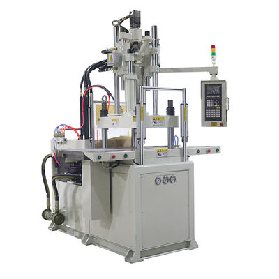 Hochleistungsmaschine mit doppelter Schiebe-Vertikalspritzgießmaschine zur Herstellung von Heimtierornamenten
