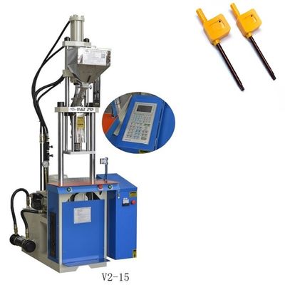 Kleine 15-Tonnen-Plastikspritzgießmaschine, die Drehhalter herstellt